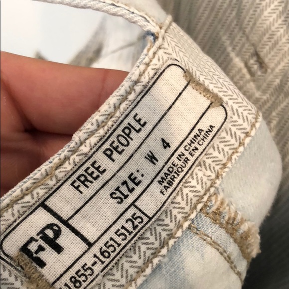 Free People Distressed Overalls Size 4 - Picture 3 of 4